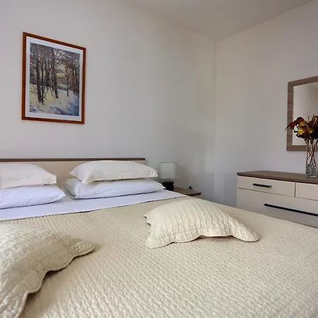 Perina Apartmán Supetar